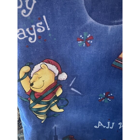 Disney Winnie The Pooh Tigger Christmas Scrub Top Womens V-Neck Pockets Medium - Picture 7 of 8